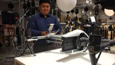 Young photography gear retailer uses social media to engage customers