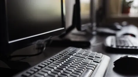Global PC shipments decline another 15% in 3Q22 – IDC